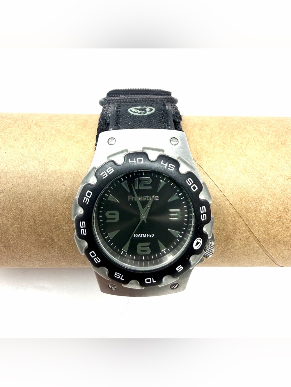 Freestyle Shark Rage Dive Watch 77211 A126-94 33mm Stainless Steel NEW Battery